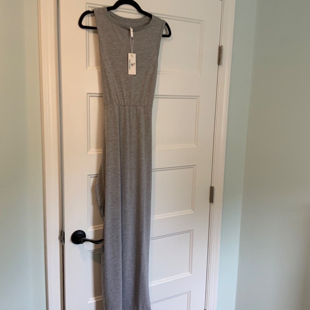 Beachsissi gray twist- front maxi dress, Size small, NWT - Picture 4 of 5